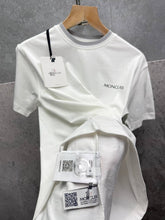 Load image into Gallery viewer, T-shirt