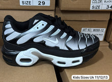Load image into Gallery viewer, Shoes