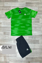 Load image into Gallery viewer, T-shirt