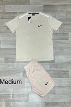 Load image into Gallery viewer, T-shirt