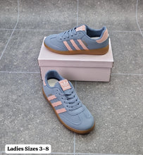 Load image into Gallery viewer, Shoes