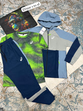 Load image into Gallery viewer, T-shirt
