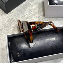 Load image into Gallery viewer, Sunglass