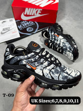 Load image into Gallery viewer, Shoes
