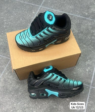 Load image into Gallery viewer, Shoes