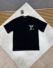 Load image into Gallery viewer, Tshirt