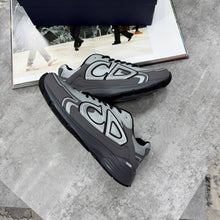 Load image into Gallery viewer, Shoes