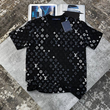 Load image into Gallery viewer, Tshirt