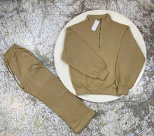 Load image into Gallery viewer, Tracksuit women