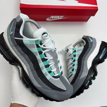 Load image into Gallery viewer, Shoes
