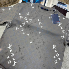 Load image into Gallery viewer, Tshirt