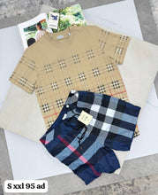 Load image into Gallery viewer, Tshirt