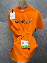 Load image into Gallery viewer, T-shirt