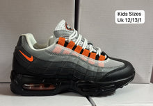Load image into Gallery viewer, Shoes