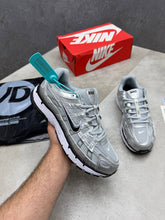 Load image into Gallery viewer, Shoes