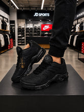 Load image into Gallery viewer, Shoes