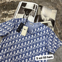 Load image into Gallery viewer, Tshirt