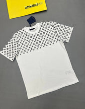 Load image into Gallery viewer, T-shirt