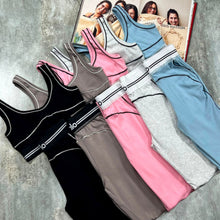 Load image into Gallery viewer, Tracksuit women