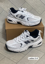 Load image into Gallery viewer, Shoes