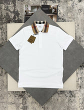 Load image into Gallery viewer, T-shirt
