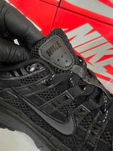 Load image into Gallery viewer, Shoes