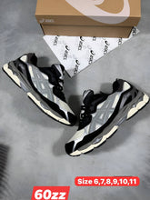 Load image into Gallery viewer, Shoes