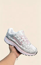Load image into Gallery viewer, Shoes