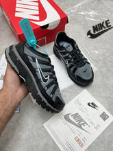 Load image into Gallery viewer, Shoes