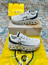 Load image into Gallery viewer, Shoes men