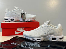 Load image into Gallery viewer, Shoes