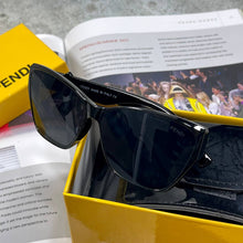 Load image into Gallery viewer, Sunglass