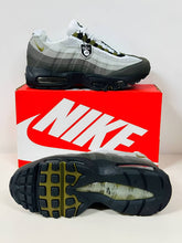 Load image into Gallery viewer, Shoes