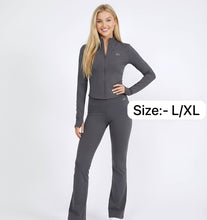 Load image into Gallery viewer, Tracksuit
