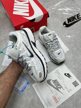 Load image into Gallery viewer, Shoes