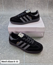 Load image into Gallery viewer, Shoes