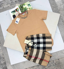 Load image into Gallery viewer, T-shirt