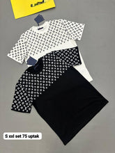 Load image into Gallery viewer, T-shirt