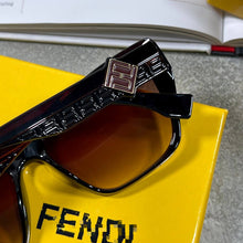Load image into Gallery viewer, Sunglass