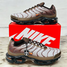 Load image into Gallery viewer, Shoes