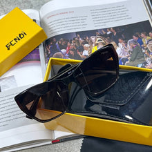 Load image into Gallery viewer, Sunglass