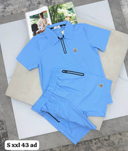 Load image into Gallery viewer, Tshirt
