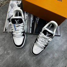 Load image into Gallery viewer, Shoes