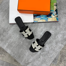 Load image into Gallery viewer, Slipper