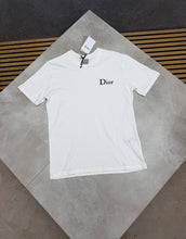 Load image into Gallery viewer, T-shirt