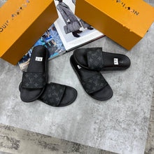 Load image into Gallery viewer, Slipper