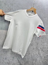 Load image into Gallery viewer, Tshirt