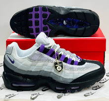 Load image into Gallery viewer, Shoes