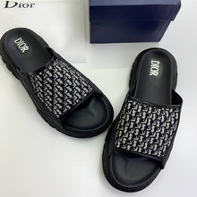 Load image into Gallery viewer, Slipper