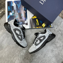 Load image into Gallery viewer, Shoes